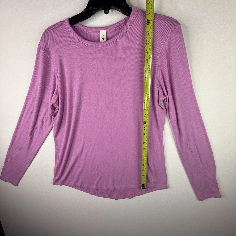 lululemon Women's Long Sleeve Shirt Crew Neck Purple 16